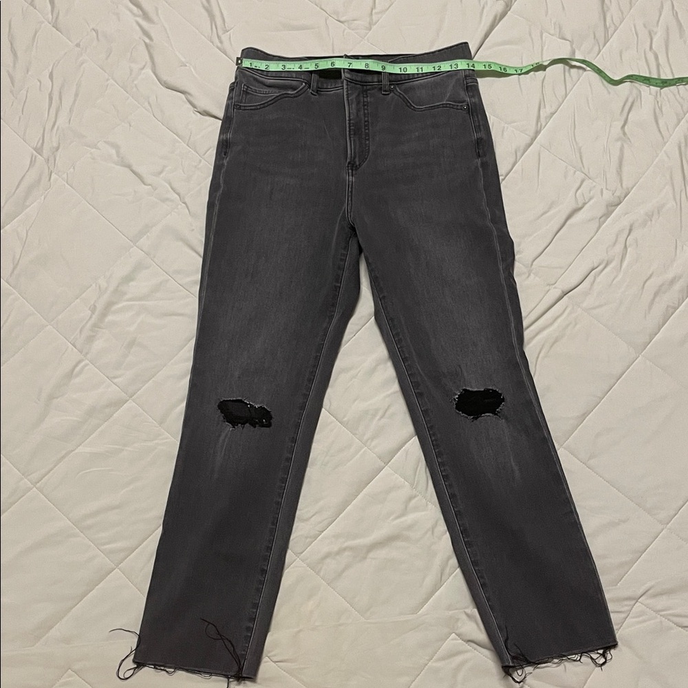 Express Women's Black Distressed Straight Leg Jeans